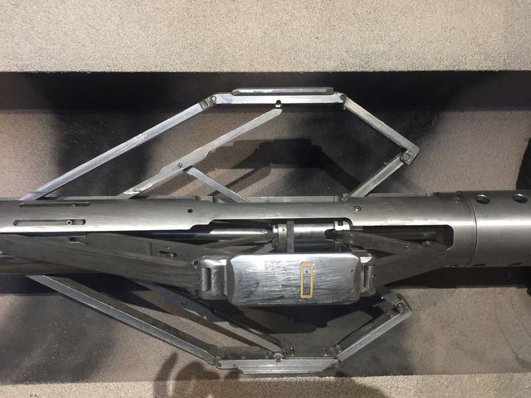 模擬工作中的：旋轉鉆井擴孔器裝置！